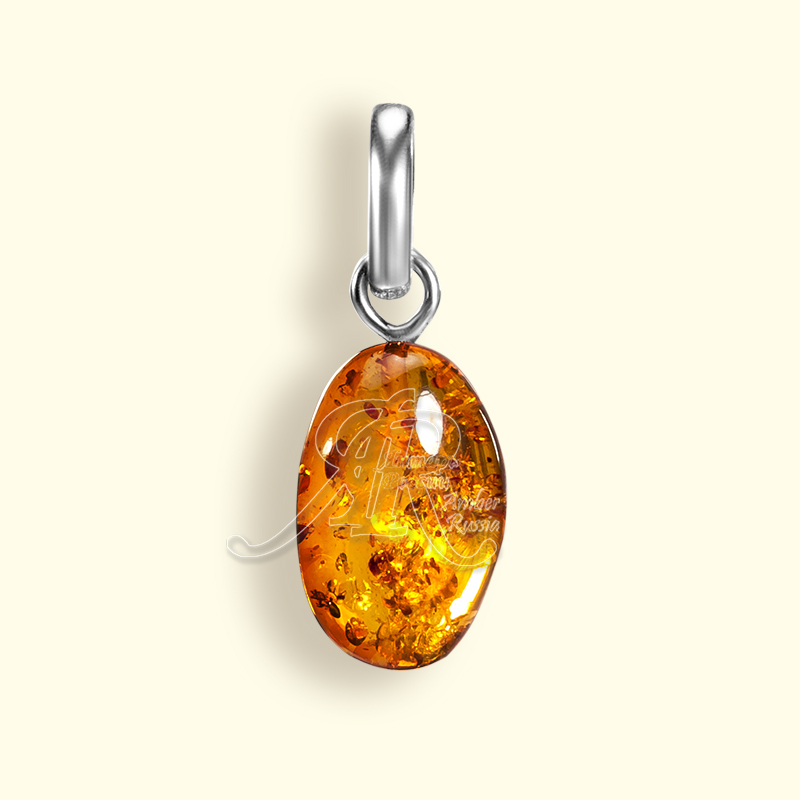 Кулон, янтарь